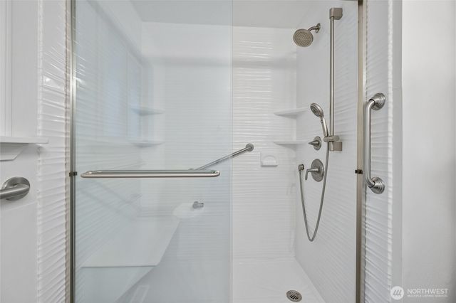 6724 Alder Glen Drive SE, Olympia, WA 98513