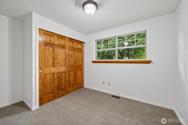 6724 Alder Glen Drive SE, Olympia, WA 98513