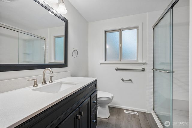 6724 Alder Glen Drive SE, Olympia, WA 98513