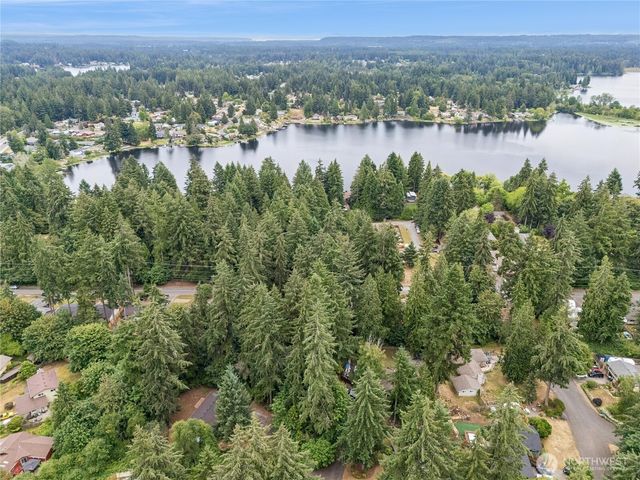 6724 Alder Glen Drive SE, Olympia, WA 98513
