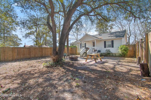 1933 Holden Beach Road SW, Holden Beach, NC 28462