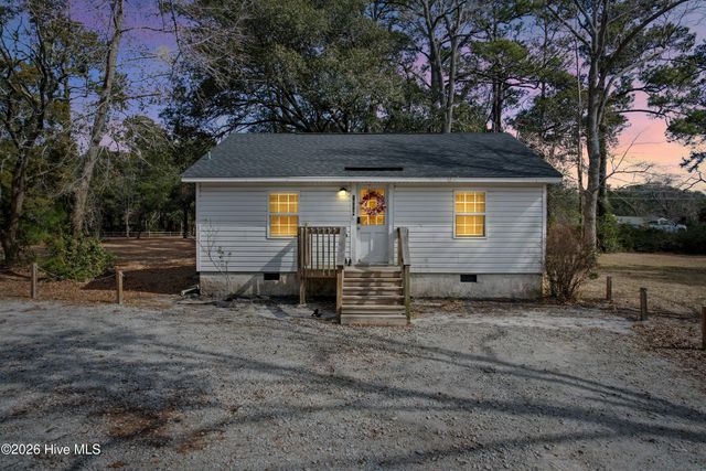 1933 Holden Beach Road SW, Holden Beach, NC 28462