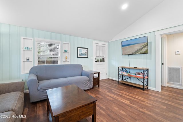 1933 Holden Beach Road SW, Holden Beach, NC 28462