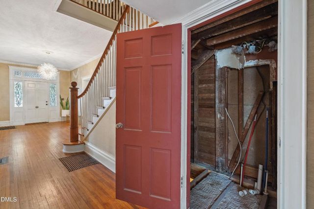 116 Hawthorne Road, Raleigh, NC 27605