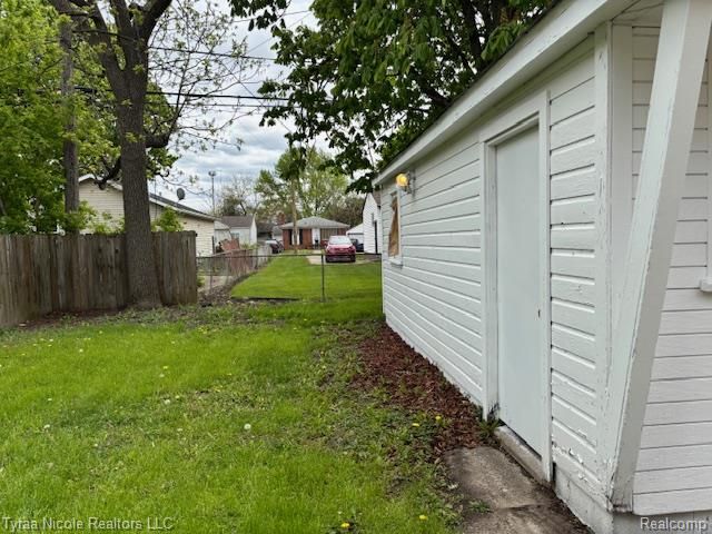 11026 Studebaker Avenue, Warren, MI 48089