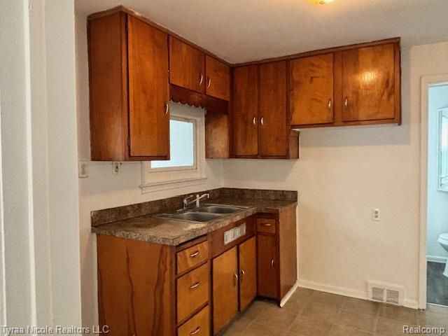 11026 Studebaker Avenue, Warren, MI 48089