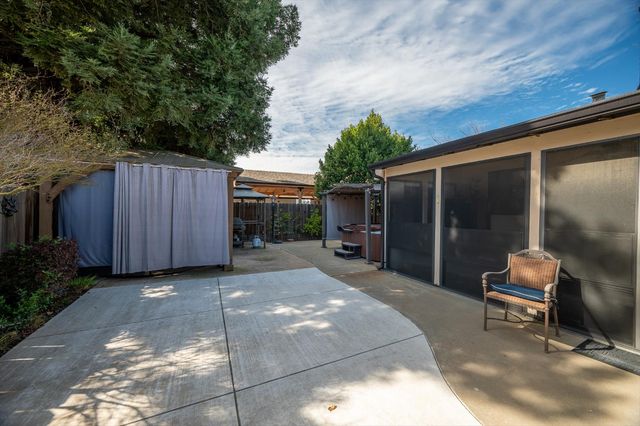 2108 Canadian Cir, Modesto, CA 95356