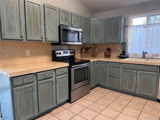 12272 E Burlington Pl, Denver, CO 80239