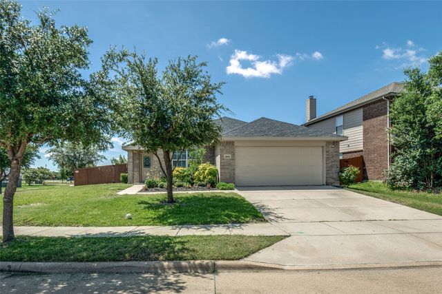 2054 Shawnee Trail, Heartland, TX 75126