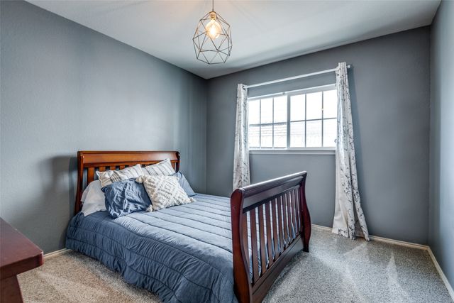 2054 Shawnee Trail, Heartland, TX 75126