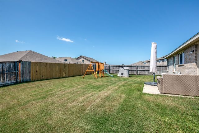 2054 Shawnee Trail, Heartland, TX 75126