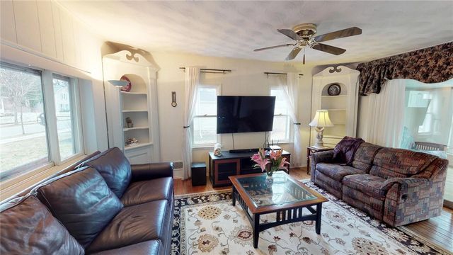 20 Boughton Avenue, Pittsford, NY 14534