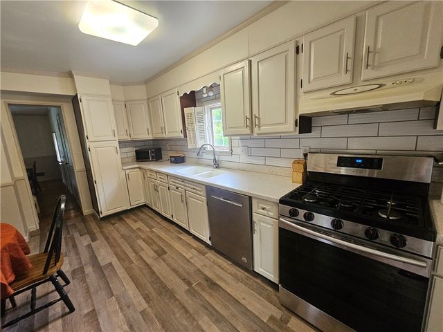 20 Boughton Avenue, Pittsford, NY 14534