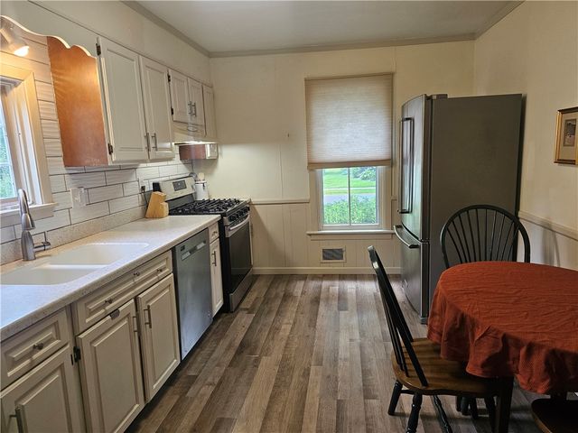 20 Boughton Avenue, Pittsford, NY 14534