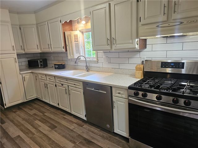20 Boughton Avenue, Pittsford, NY 14534