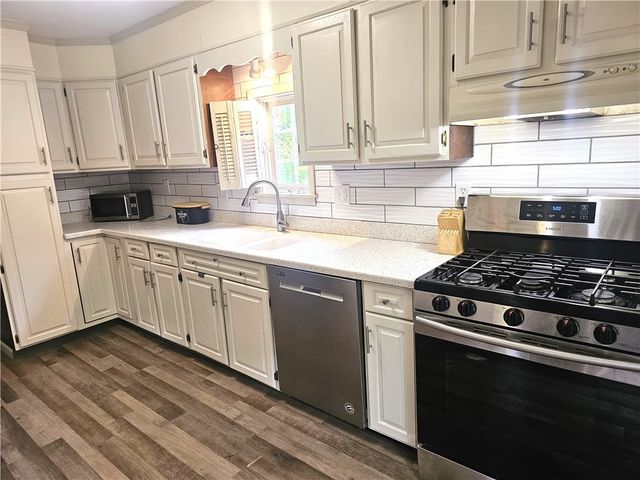 20 Boughton Avenue, Pittsford, NY 14534