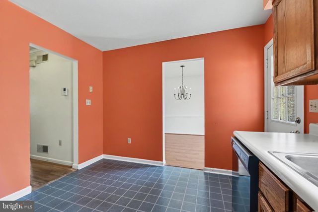 2 GARLAND CT, Carlisle, PA 17013