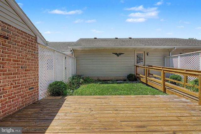 2 GARLAND CT, Carlisle, PA 17013