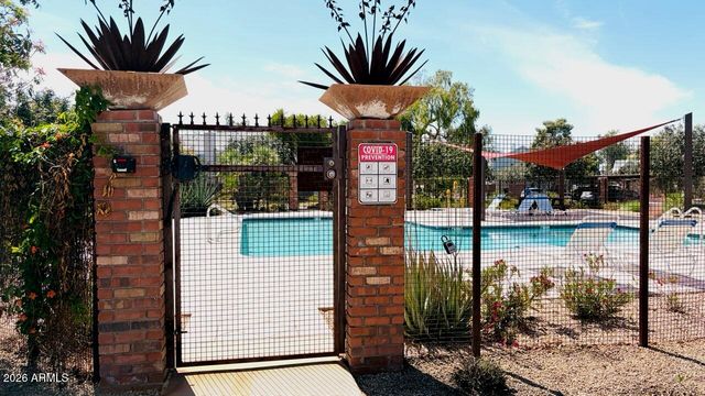 1601 N SABA Street 302, Chandler, AZ 85225