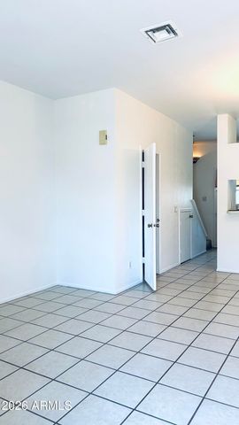 1601 N SABA Street 302, Chandler, AZ 85225