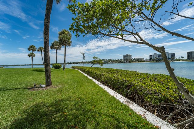 100 Intracoastal Place 205, Jupiter, FL 33469