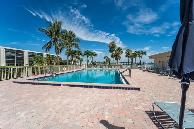100 Intracoastal Place 205, Jupiter, FL 33469