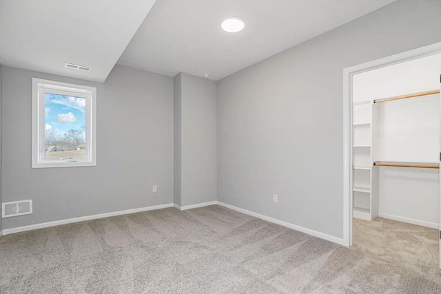 18457 Mohawk Lane, Overland Park, KS 66085