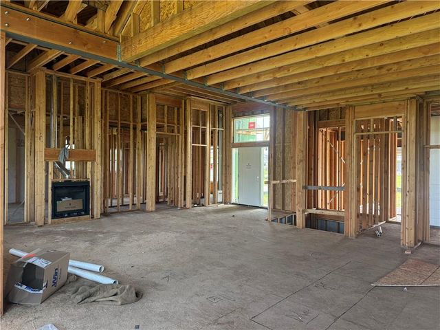 18457 Mohawk Lane, Overland Park, KS 66085