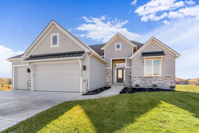 18457 Mohawk Lane, Overland Park, KS 66085