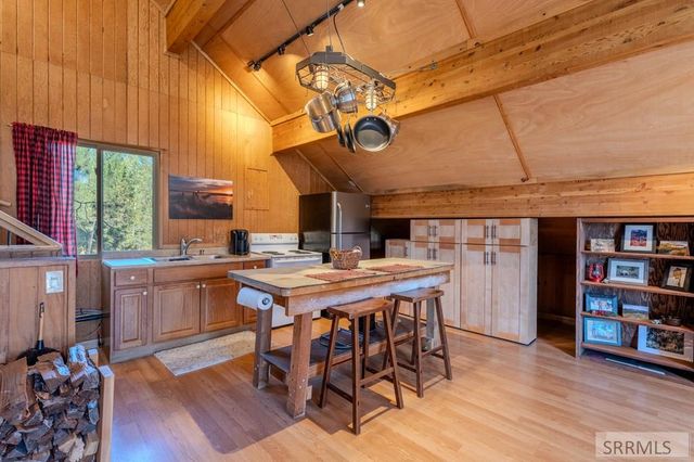 2813 Pinehaven Drive, Island Park, ID 83429