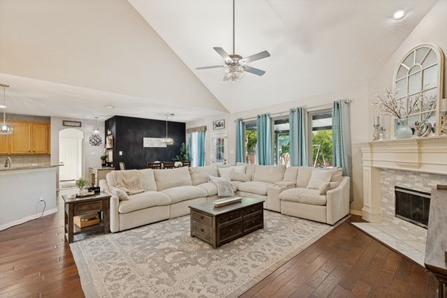 10422 Whispering Pines Drive, Frisco, TX 75033