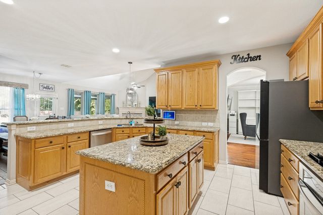 10422 Whispering Pines Drive, Frisco, TX 75033