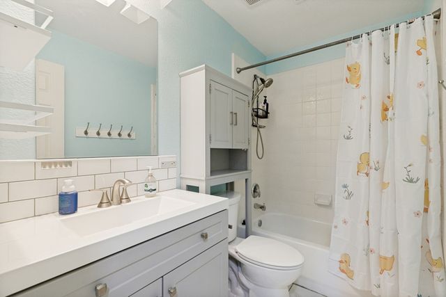 10422 Whispering Pines Drive, Frisco, TX 75033