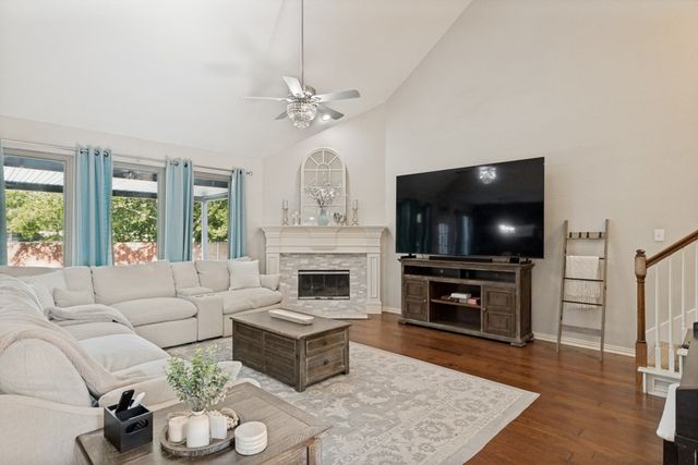10422 Whispering Pines Drive, Frisco, TX 75033