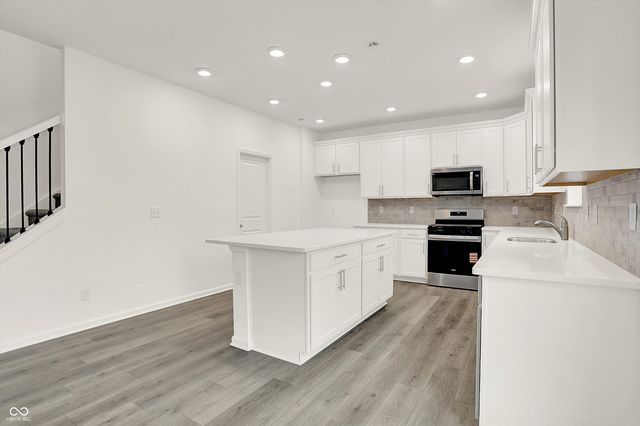 5723 Palazzo Lane, Mccordsville, IN 46055