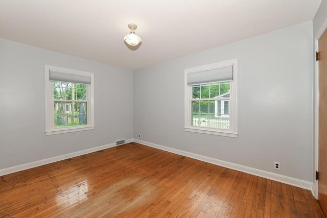 6701 W Howard AVENUE, Milwaukee, WI 53220