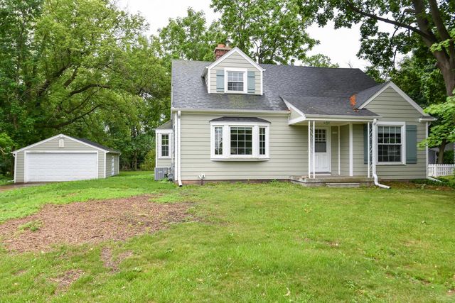 6701 W Howard AVENUE, Milwaukee, WI 53220