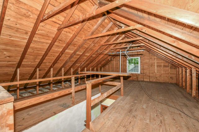 6701 W Howard AVENUE, Milwaukee, WI 53220