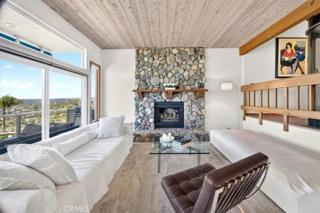 1361 La Mirada, Laguna Beach, CA 92651