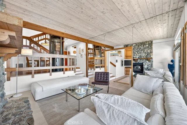 1361 La Mirada, Laguna Beach, CA 92651