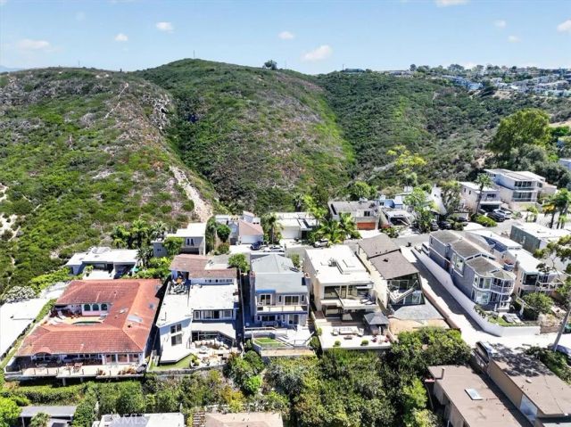 1361 La Mirada, Laguna Beach, CA 92651