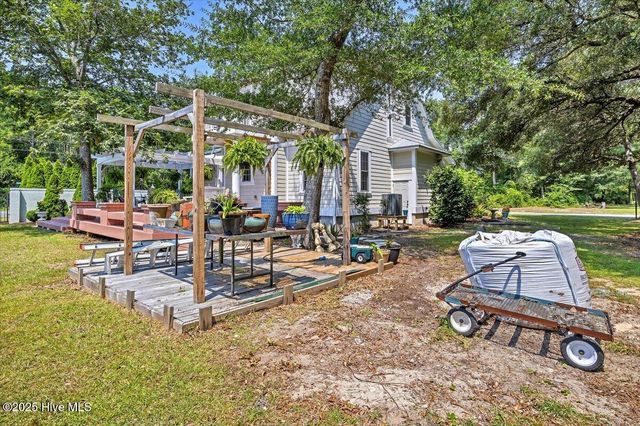 705 Cypress Lakes Circle SE, Bolivia, NC 28422