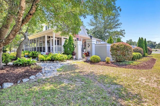 705 Cypress Lakes Circle SE, Bolivia, NC 28422