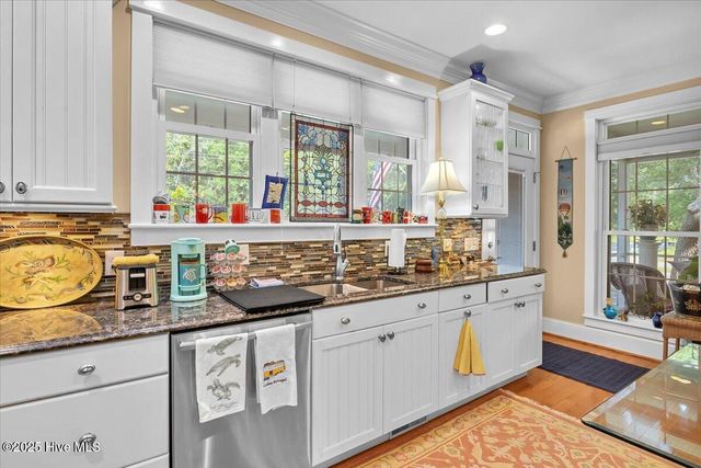 705 Cypress Lakes Circle SE, Bolivia, NC 28422