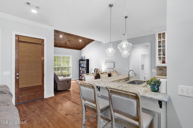 105 Camden Lake Circle, Madison, MS 39110