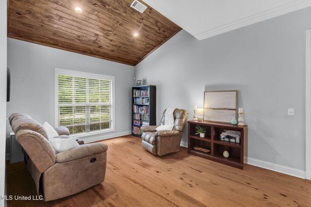 105 Camden Lake Circle, Madison, MS 39110