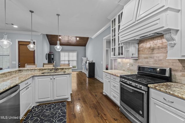 105 Camden Lake Circle, Madison, MS 39110