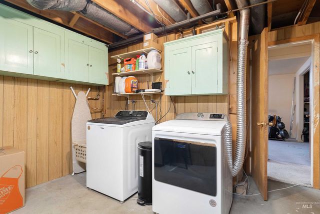 1969 9th Ave E, Twin Falls, ID 83301