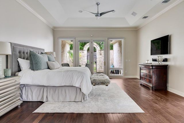 102 Wood TRL, West Lake Hills, TX 78746