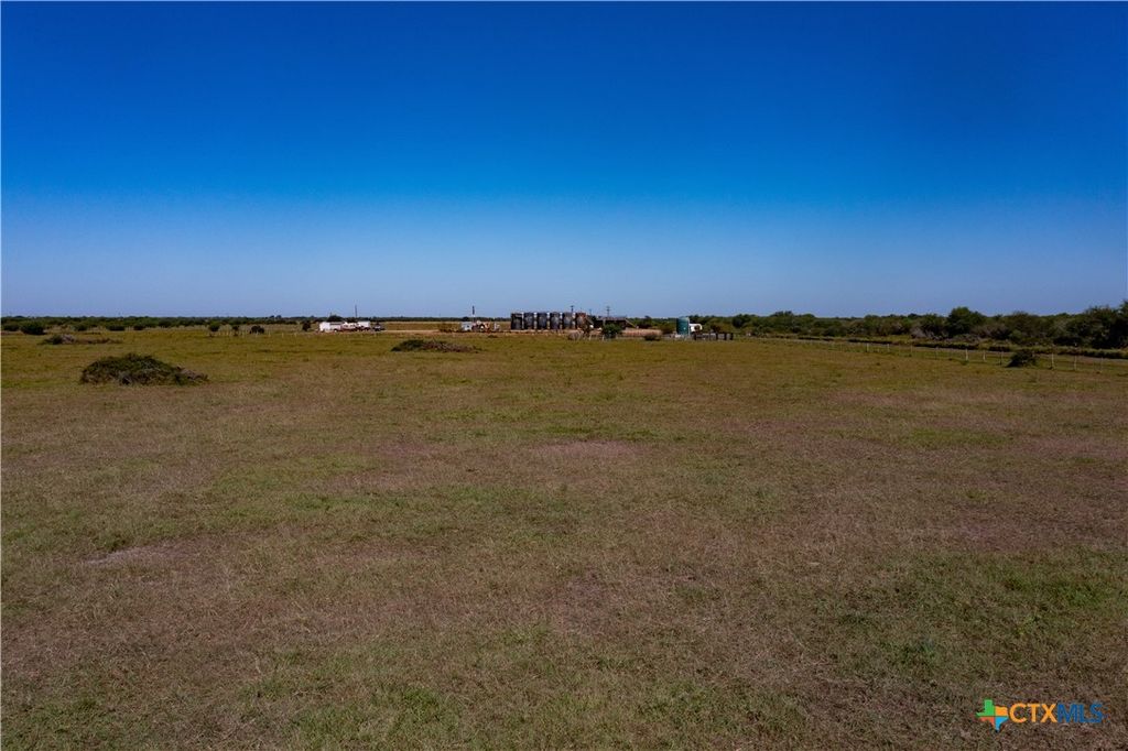 Image 8 of property listing at Tract 4 Gin Road, Inez, TX 77968